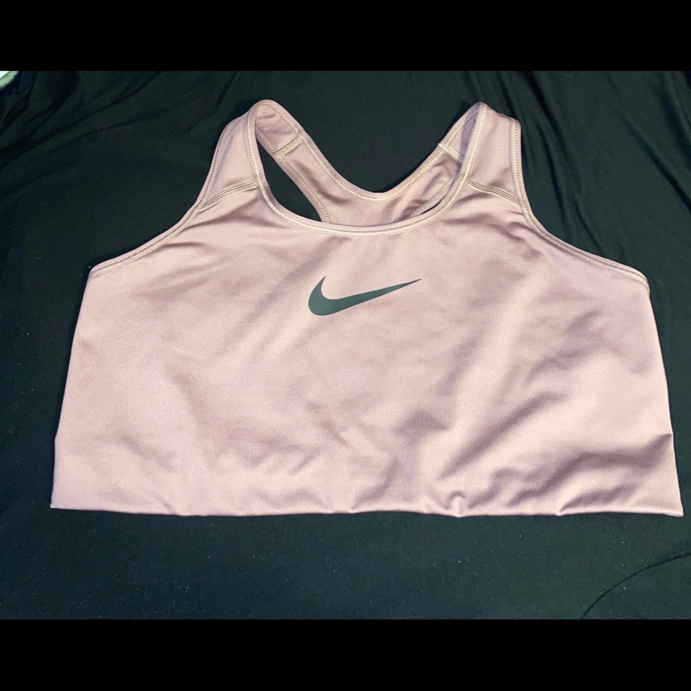 Nwt! Nike sports bra (plus size)